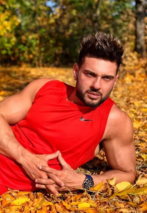Așa ceva nu ați mai văzut! Ce și-a pus Dorian Popa pe dinți