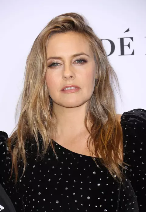 Se poate și invers... Alicia Silverstone îi plătește fostului soț o pensie alimentară de 12.000 $ pe lună!