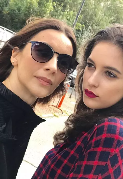 Fiica Andreei Berecleanu s-a acomodat repede în Londra. Eva a mai studiat în Marea Britanie