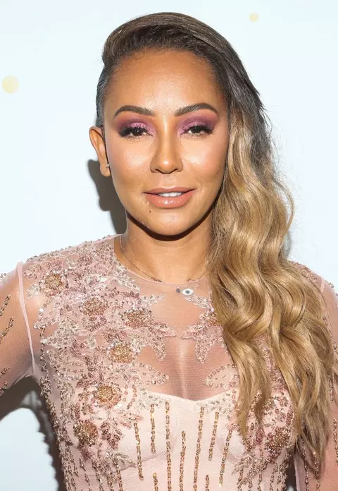 Mel B. a încercat să se sinucidă din cauza soțului ei. Artista a luat 200 de pastile!