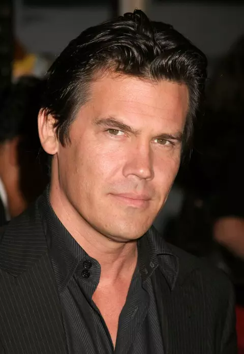Josh Brolin a devenit tată pentru a treia oară. Soția lui cu 20 de ani mai tânără i-a dăruit o fetiță