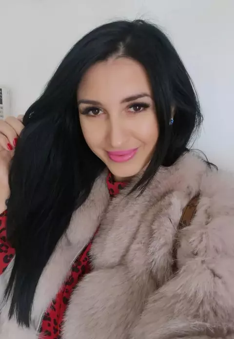 Mirela de la Insula Iubirii are un nou iubit: ”Hainele, vârsta, aspectul fizic sunt lucruri care contează prea puțin atunci când două suflete se îndrăgostesc” /FOTO