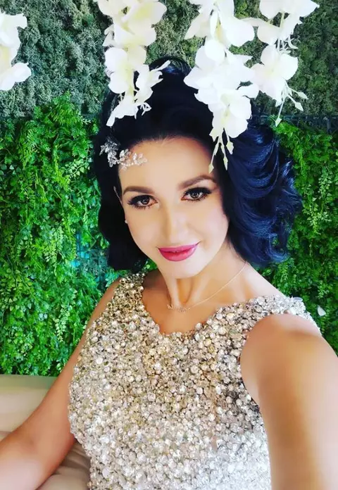 Mirela de la Insula iubirii a îmbrăcat rochia de mireasă. Peste câteva luni face nunta
