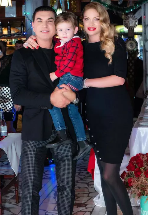 Valentina Pelinel a născut gemene. Fetițele lui Cristi Borcea au venit pe lume în această dimineață