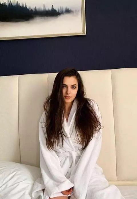 Alexia Eram, schimbare radicală de look. Fiica Andreei Esca și-a pus extensii