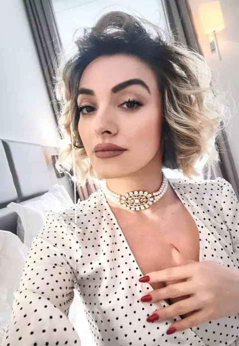Ana Morodan, detalii neștiute din viața ei. Contesa Digitală a fost exmatriculată din liceu și s-a mutat în București cu 200 de lei