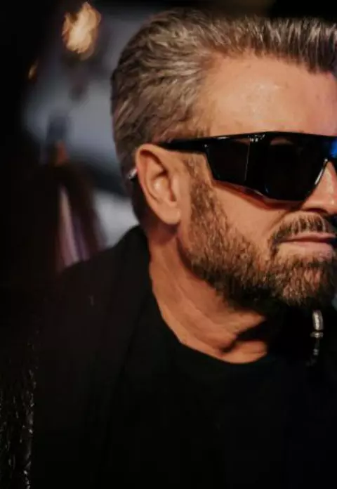 Cătălin Botezatu, răvășit de durere la priveghiul lui Răzvan Ciobanu: „Să ne ierte pe noi, să-l iertăm și noi pe el”
