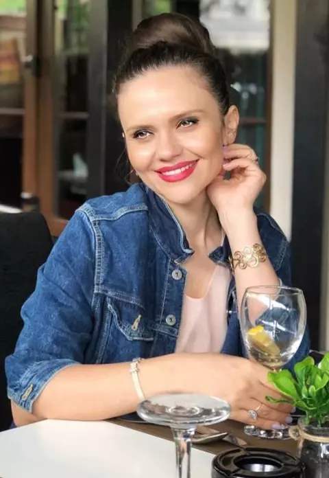 Cristina Șișcanu, pusă la zid de câțiva fani după ce a pozat în costum de baie: "Nicio șansă să fii slabă"