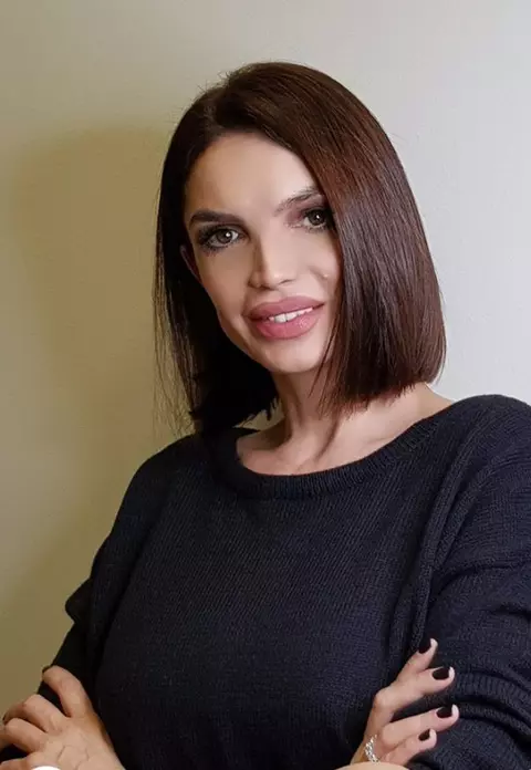 Cristina Spătar, primele declarații despre iubit. Vedeta a făcut credit pentru casă: ”E alături de mine de la divorț”