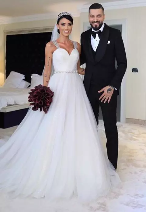 Adelina Pestrițu și Virgil Șteblea s-au căsătorit azi. Primele imagini de la nuntă