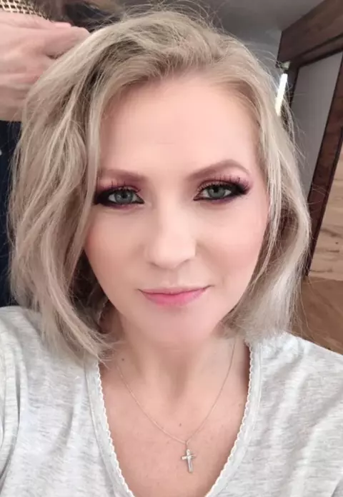 Mirela Vaida, botez cu emoții. Fiul ei s-a accidentat înainte de a merge la biserică!