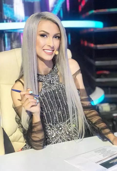 De ce i-a ales Andreea Bălan pe Monica Davidescu și pe Aurelian Temișan drept nași. Legătura neștiută dintre soțul ei și viitoarea nașă