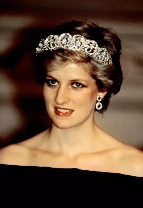 Ce s-a întâmplat cu unicul supraviețuitor al accidentului în care a murit Prințesa Diana. Bodyguard-ului i-a fost reconstituită fața din 150 de piese de titan!
