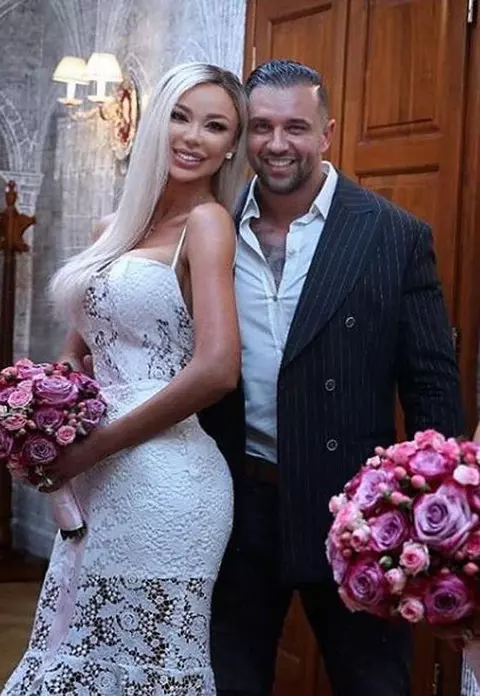 Când toți credeau că s-au despărțit, Bianca Drăgușanu și Alex Bodi au plecat în vacanță: ”Tot ce contează este dragostea”