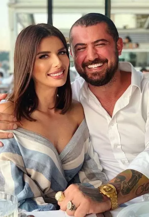 S-a zis cu povestea de dragoste! Fostul iubit turc vrea să o dea în judecată pe Ioana Filimon. Iată motivul