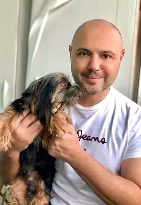 Mitoșeru, cum e să iubești două femei și să nu știi pe care o vrei? Triunghi amoros fără precedent în lumea mondenă de la noi!