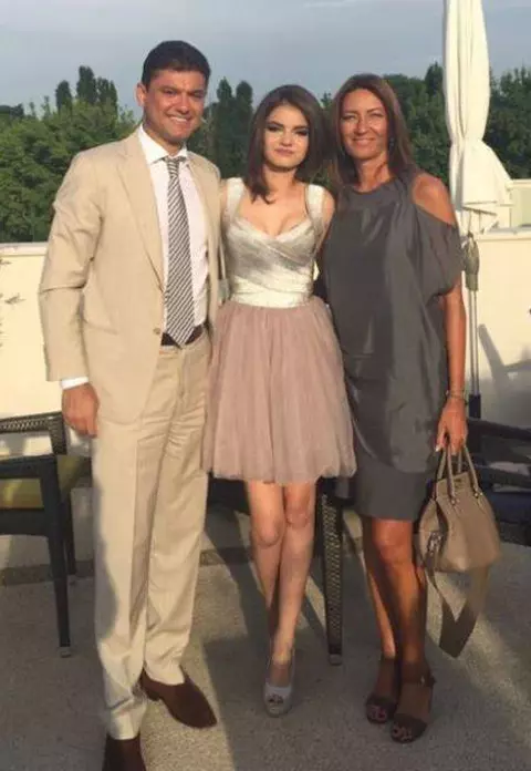 Fiica lui Cristian Boureanu, primele intevenții estetice la 18 ani. Ioana este de nerecunoscut