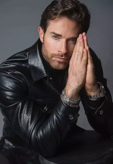Sebastian Rulli, frumușelul din telenovelele sud-americane, a pozat gol, pe Instagram! Cei 8 milioane de fani sunt în delir!