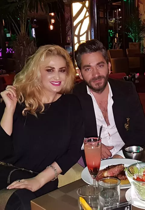 Julia Chelaru îmbracă rochia de mireasă pentru a doua oară. „ Când iubeşti un om vrei să fii cu el şi cu acte”