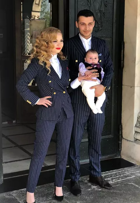Alessia s-a împăcat cu tatăl copilului ei, la 6 luni de la divorț: ”Și-a dat seama că cel mai bine e acasă”