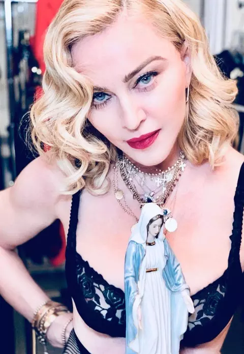 Madonna îi vrea chiriași, în New York, pe Harry și Meghan: „Canada este plictisitoare…” / Replica ei i-a scandalizat pe fani: “Să nu mai vii pe aici, plictisitoare ești tu!”
