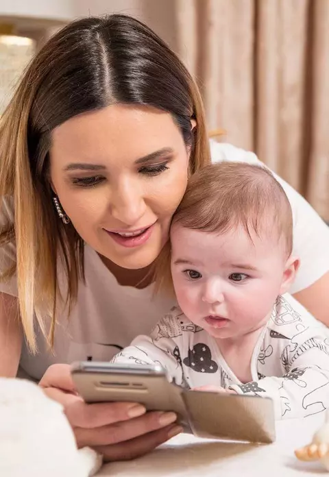 Cât de PERICULOS e telefonul mobil pentru copii? Verdictul psihologului: "Nu avem voie să facem asta copiilor noștri"