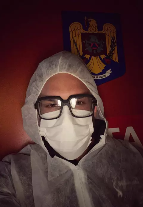 Medic român la vama Nădlac: "Nu lupți aici doar cu epidemia de Covid-19, ci cu indolența, nesimțirea și lipsa de respect a celor ce au intrat în țară!"