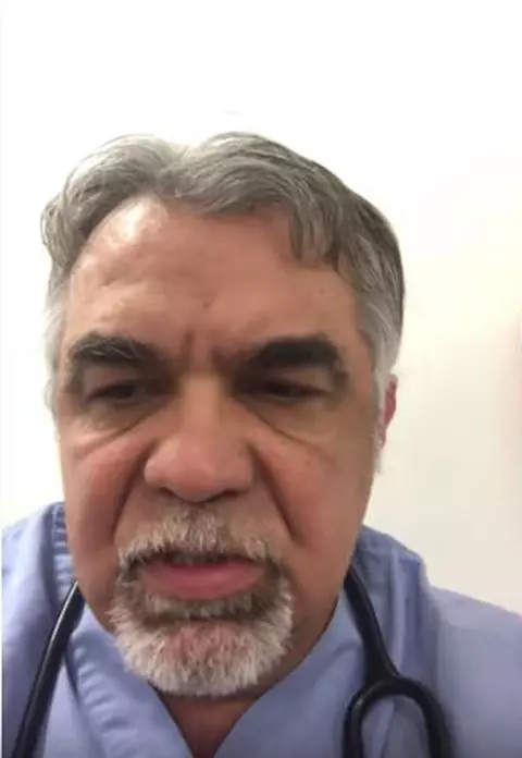 Fostul medic al lui Michael Jackson, Alexie Ion, spune cum să scapi de coronavirus: ”Hipocloritul cu care albiți rufele...”