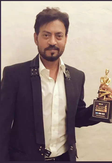 Actorul Irrfan Khan a murit la vârsta de 53 de ani. La două luni după ce a făcut public diagnosticul, a scris o scrisoare deschisă despre experiența lui