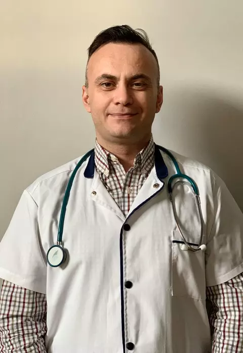 Dr. Adrian Marinescu, medic primar la „Matei Balș“, a vorbit deschis despre lupta împotriva COVID-19: „Pandemia o situație prin care nu a mai trecut nimeni. La început, nu ne-am gândit că va lua amploare” / EXCLUSIV