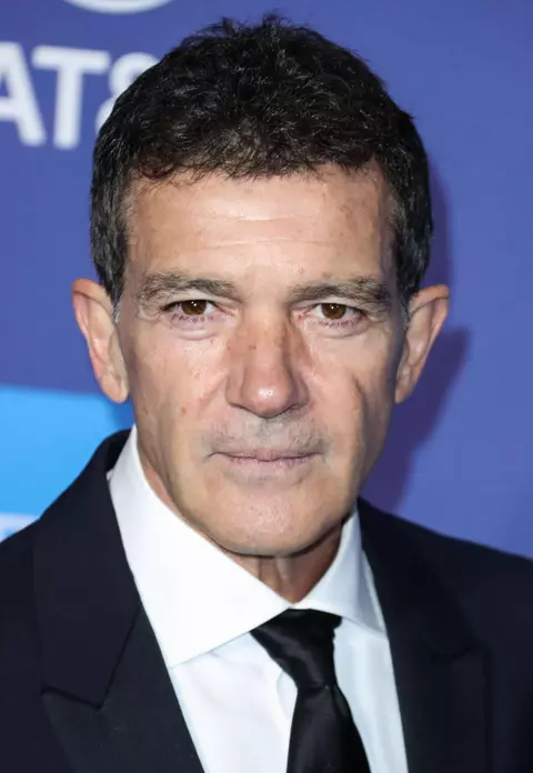Antonio Banderas s-a vindecat de coronavirus, după 3 săptămâni de izolare. Ce mesaj le transmite bolnavilor de COVID-19