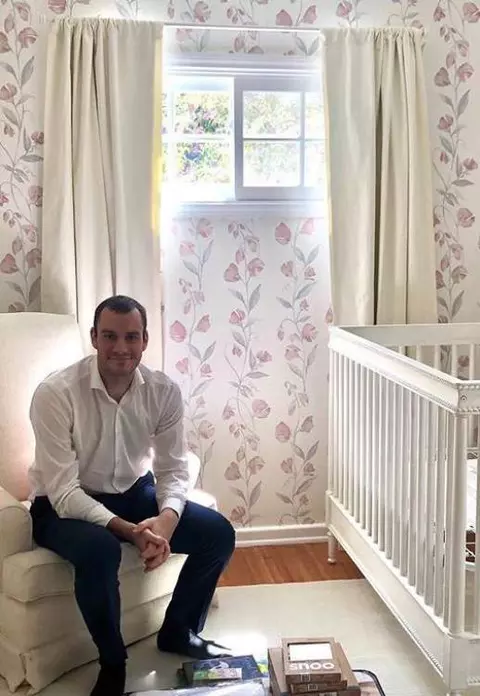 Moștenitorul Playboy a devenit tată pentru prima oară! Primele imagini cu fiica lui Cooper Hefner