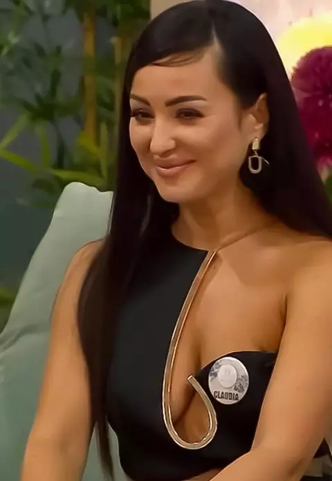Cine este Claudia Ciobanu de la Mireasa. E cântăreață și vrea un bărbat care să o susțină financiar