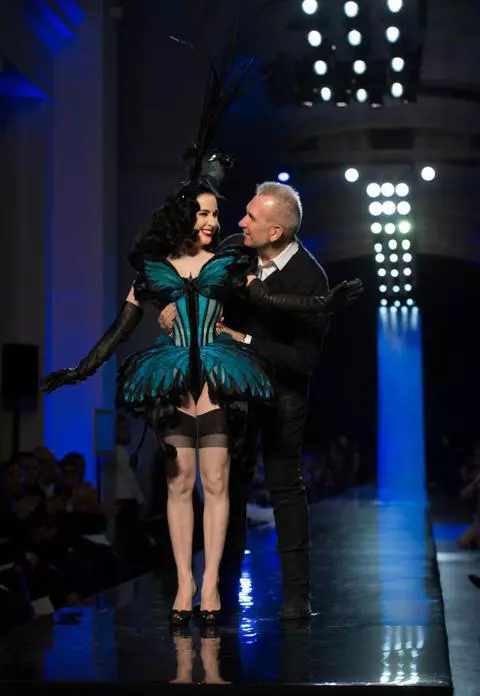 Dita-Von-Teese-si-Jean-Paul-Gaultier
