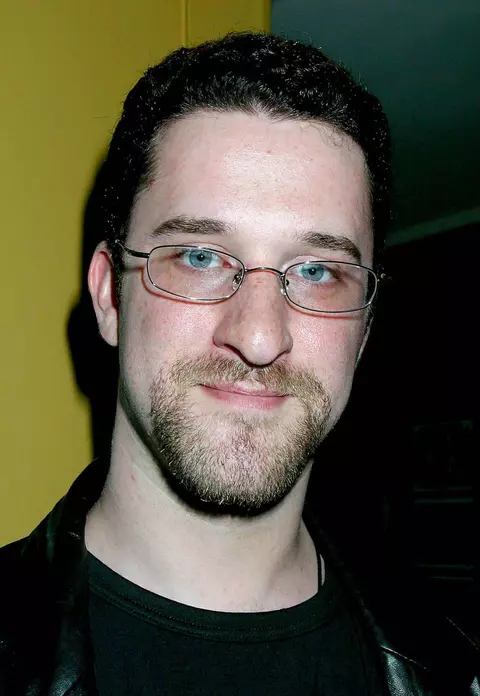 A murit Dustin Diamond, Screech din Salvați de clopoțel. Avea cancer în stadiul 4