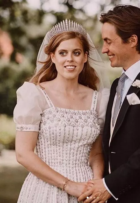 Prințesa Eugenie a născut un băiețel. Regina Elisabeta a II-a are acum 9 strănepoți