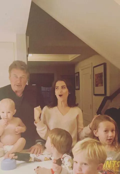 Hilaria și Alec Baldwin, din nou părinți. Au trecut doar 6 luni de când s-a născut al cincilea copil al lor