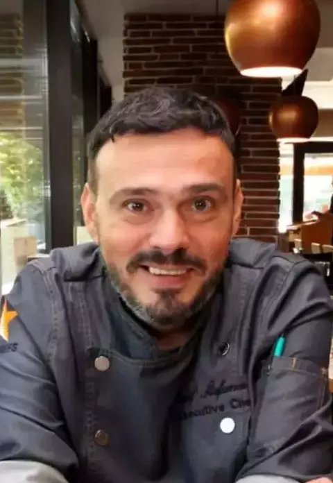 Cine este chef Iosif Ștefănescu de la Chefi fără limite. A lucrat în restaurante de top