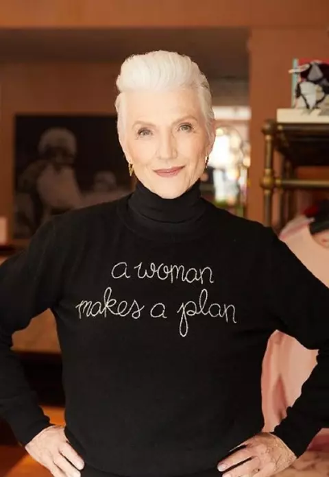 Maye Musk, mama lui Elon Musk, în costum de baie la 74 de ani. A pozat pe coperta unei reviste celebre