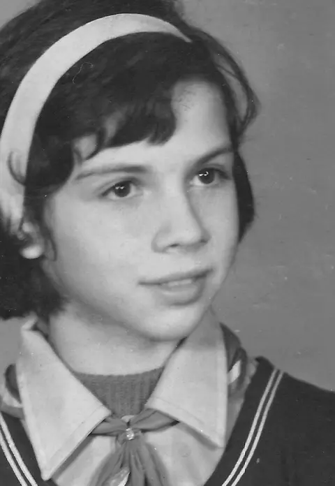 Fotografii rare din copilărie cu vedete TV și actori. Cum sărbătoresc 1 Iunie alături de copiii lor / EXCLUSIV