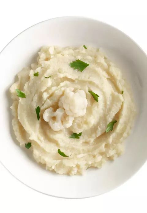 Rețetă de salată de conopidă cu usturoi și maioneză