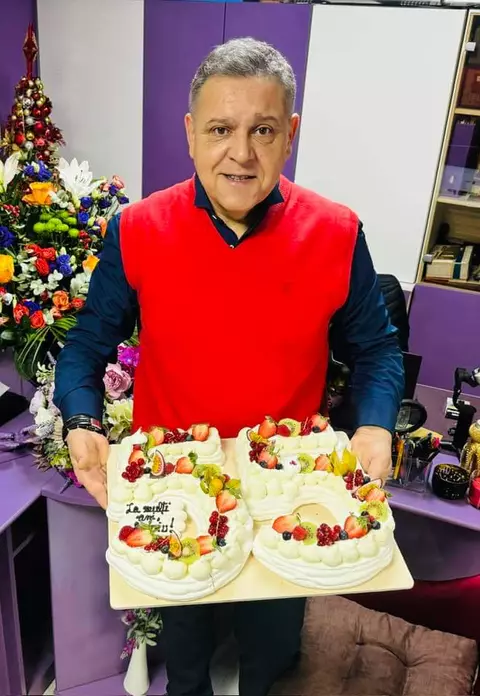 Ovidiu Komornyik a împlinit 55 de ani: ”Cu prietenii mei foarte dragi...” Ce surpriză i-a făcut Angela Similea / EXCLUSIV