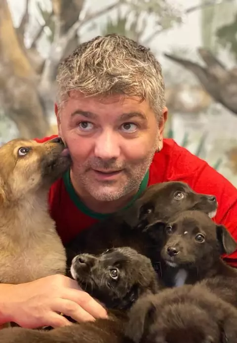 PAPI LAND - Prieteni pe viață este cel mai recent reality show dedicat iubitorilor de animale și difuzat de Prima TV