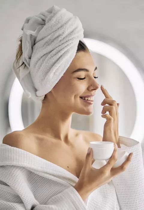 TOP 25 de produse de îngrijire și machiaj de care ai nevoie în toamna aceasta. Nu trebuie să-ți lipsească din rutina zilnică în anotimpul rece