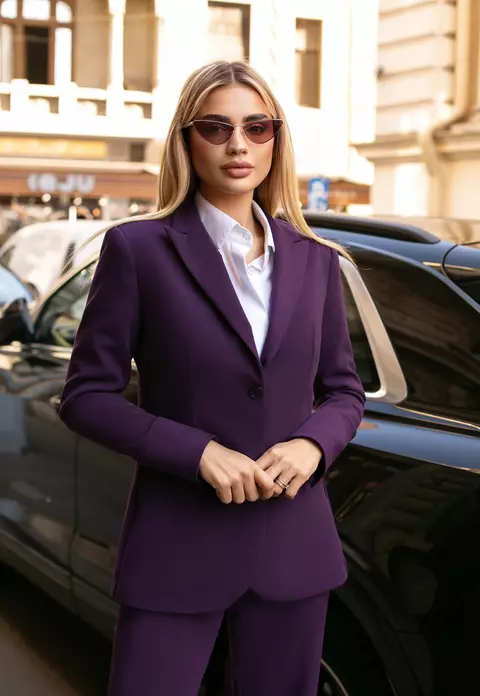 Divah: Colecții Inspirate de Oameni și Comunitate, Create să Dureze