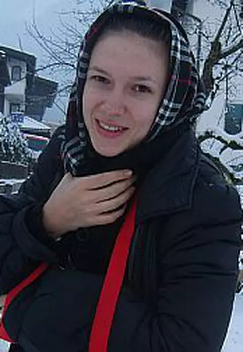 Adela Popescu si-a rupt mana la schi, in Austria