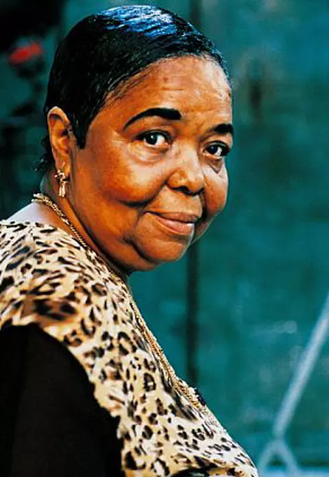 Cesaria Evora si-a anulat concertul din Romania