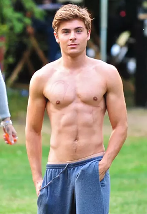 Zac Efron are cel mai tare trup de la Hollywood
