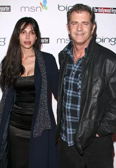 Mel Gibson, violent cu fosta iubita, Oksana