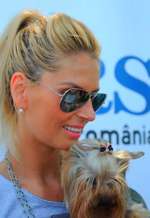 Andreea Banica a iesit in parc cu Nino
